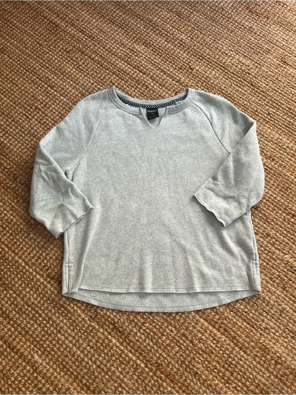 Cozy Women's Light Gray Pullover Sweatshirt